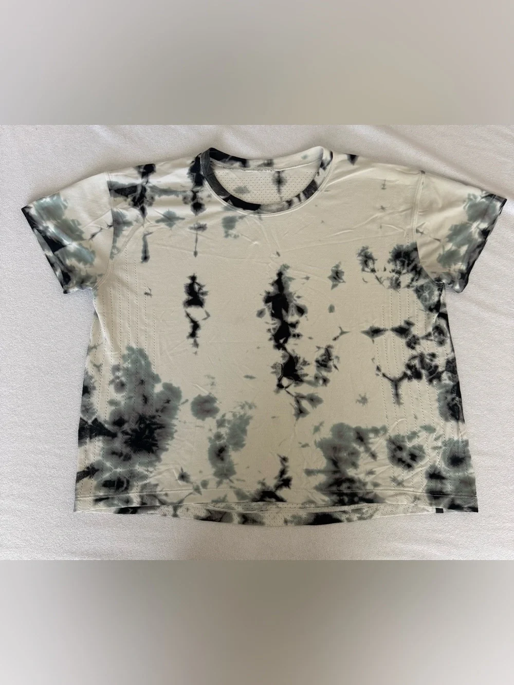 Lululemon Tie-Dye Short Sleeve Tee